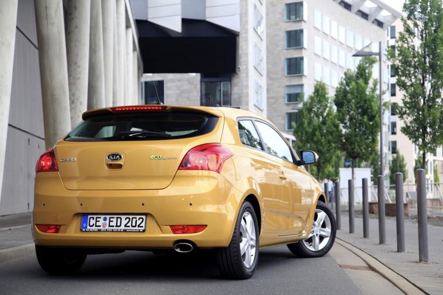  Kia pro_cee&rsquo;d EcoDynamics 2011 года  (фото 124 из 133)
